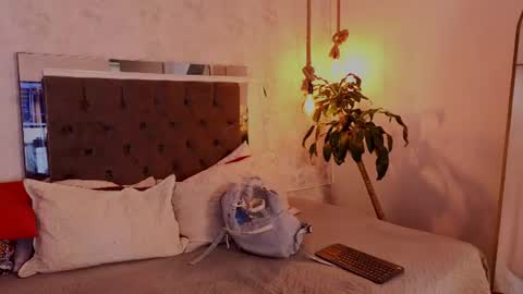 Sofia online show from 5, 7, 2026