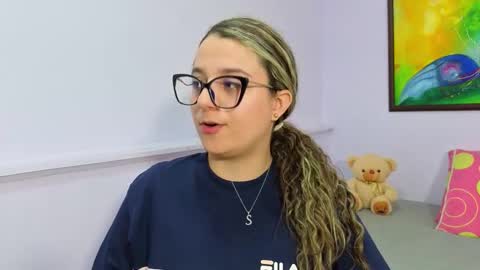 Khaterine online show from 12, 2, 2026