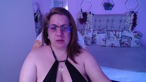 Snapshot of katiee_jones_ chatting on 13, 1, 2025 Katherine online show from 13, 1, 2025
