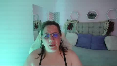 Snapshot of katiee_jones_ chatting on 1, 3, 2025 Katherine online show from 1, 3, 2025