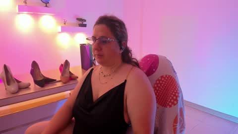 Snapshot of katiee_jones_ chatting on 29, 9, 2025 Katherine online show from 29, 9, 2025