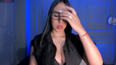 Kate Stonne online show from 18, 1, 2026