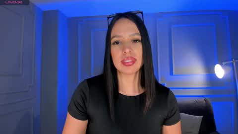 Kate Stonne online show from 22, 2, 2026