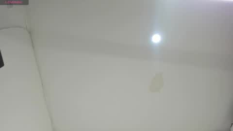 Snapshot of katitaluxury_hot chatting on 21, 12, 2025 katitaluxury_hot online show from 21, 12, 2025