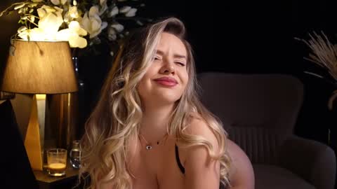 KatJolie online show from 17, 1, 2025