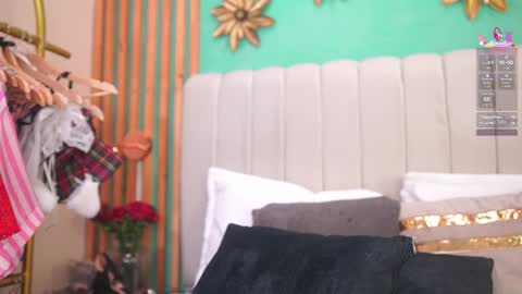 K A T L Y N  online show from 13, 12, 2025