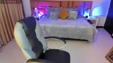 Katnia and Marcuz online show from 10, 9, 2025