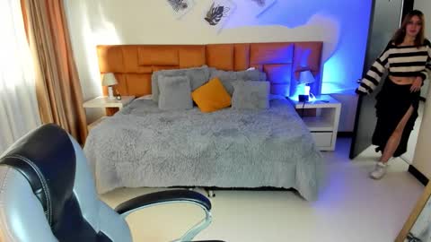 Katnia and Marcuz online show from 10, 10, 2025