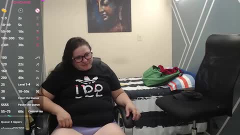 Snapshot of katty_findom_ chatting on 13, 2, 2025 katty online show from 13, 2, 2025