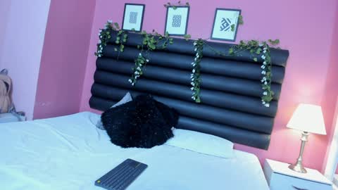 katy_contreras online show from 31, 12, 2024