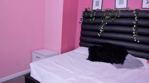 katy_contreras online show from 31, 12, 2024