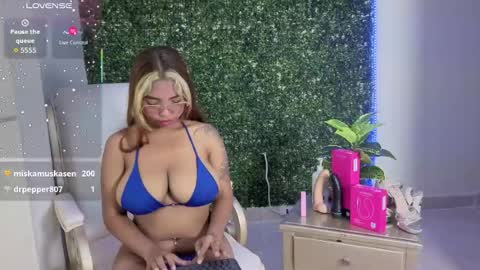 katy_love222 online show from 15, 6, 2026