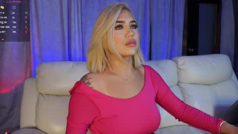 Snapshot of katyablonding chatting on 10, 1, 2025 salo online show from 10, 1, 2025