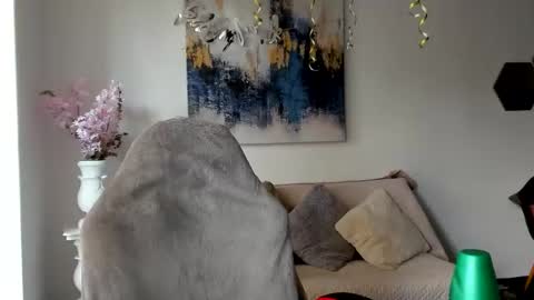 Snapshot of katydeliz chatting on 25, 4, 2026 katy deliz online show from 25, 4, 2026