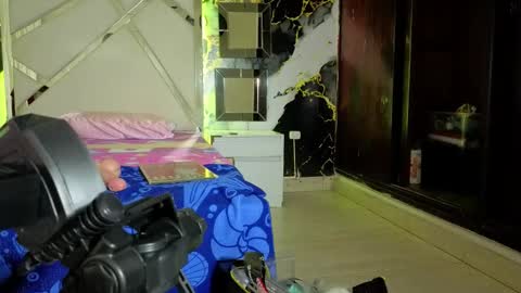 katy  online show from 26, 10, 2025