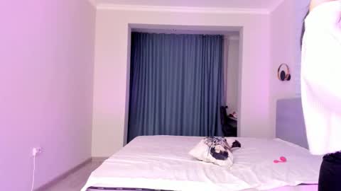 mai online show from 19, 12, 2025