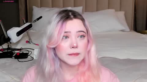 Yuki  online show from 24, 1, 2025