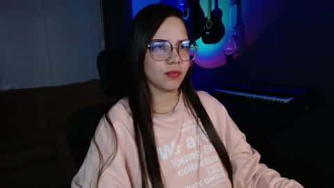 Kay online show from 5, 3, 2025