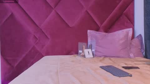 Cattleya stone online show from 9, 9, 2025