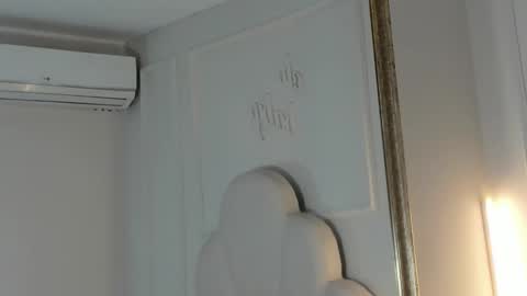 kaylachannell online show from 4, 12, 2025