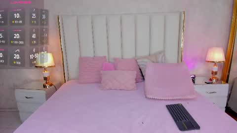 Snapshot of kayladavies_ chatting on 26, 6, 2026 kayladavies_ online show from 26, 6, 2026