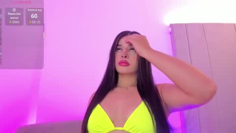 Kayla online show from 2, 10, 2025