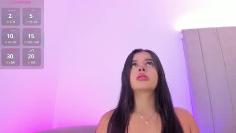 Kayla online show from 6, 10, 2025