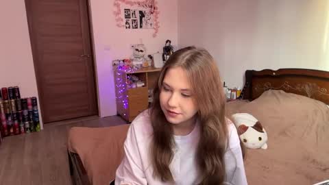 Snapshot of kaylawulfing chatting on 13, 5, 2026 Nyelle online show from 13, 5, 2026