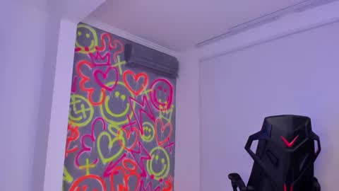 INSTAjohedija online show from 8, 2, 2025