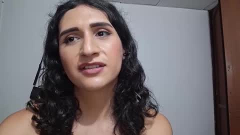 Kaylee Sims online show from 10, 11, 2025