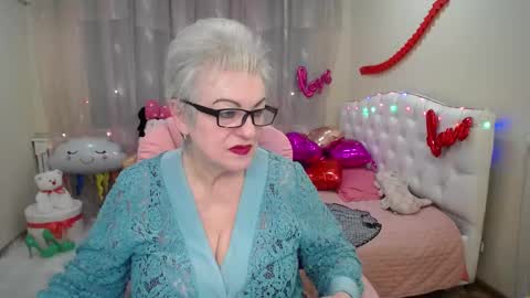 kaylesmoll online show from 6, 2, 2025