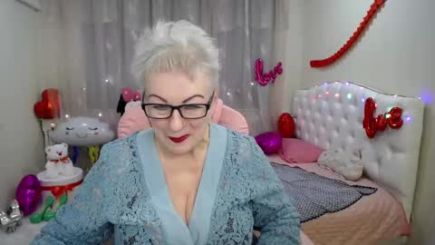 kaylesmoll online show from 14, 2, 2025