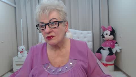 kaylesmoll online show from 25, 2, 2026