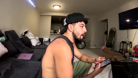 Snapshot of kaythepetiteblonde chatting on 25, 9, 2025 kaythepetiteblonde online show from 25, 9, 2025