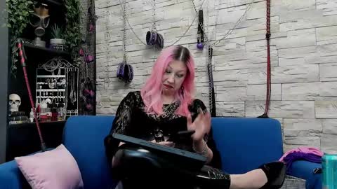 Miss Kazia online show from 11, 2, 2025