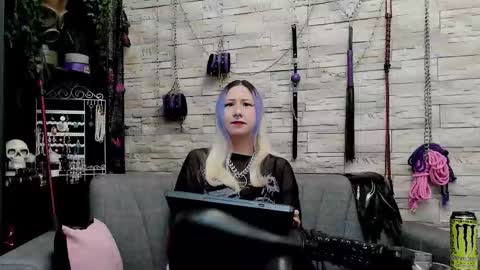 Miss Kazia online show from 7, 1, 2026