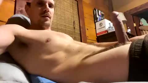 Snapshot of kcdowdy90 chatting on 31, 12, 2024 rowdy6969 online show from 31, 12, 2024