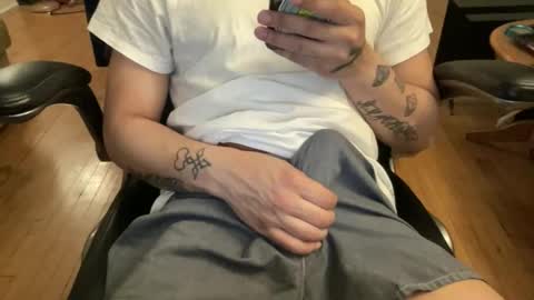 Keesey23 online show from 17, 4, 2026