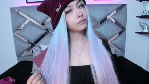 Keidy Monday to Saturday from 200 pm to 810pm  UTC-5 Colombia Time online show from 13, 1, 2025