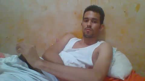Snapshot of keiler7 chatting on 21, 5, 2026 keiler7 online show from 21, 5, 2026