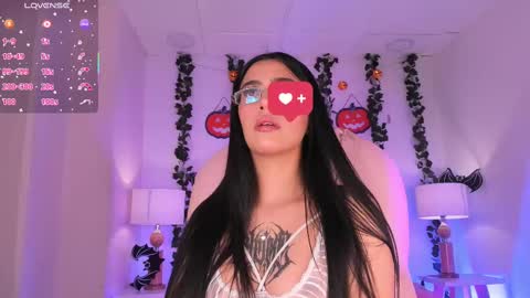 Snapshot of keily_gh1 chatting on 11, 10, 2025 KEILY  online show from 11, 10, 2025