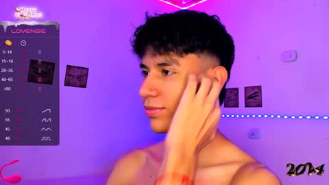 Alejandro Gonzalez online show from 6, 12, 2024