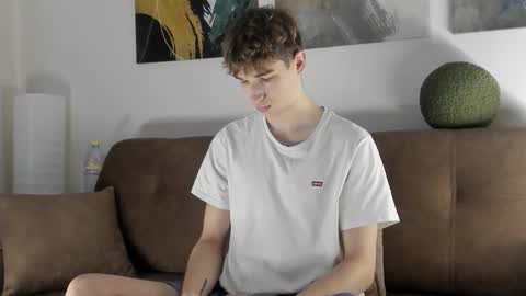 Snapshot of keithcozart1337 chatting on 16, 10, 2025 Mark online show from 16, 10, 2025