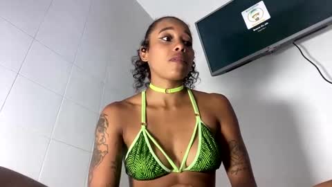 kelly__thomson online show from 15, 1, 2025