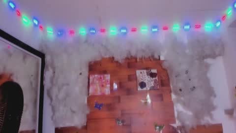 kelly__thomson online show from 16, 2, 2025