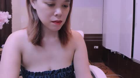 Kelly online show from 8, 4, 2026