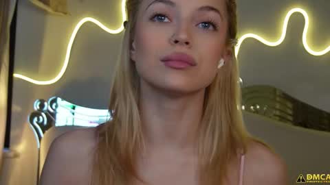 Kelly online show from 27, 11, 2025