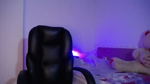 elena online show from 7, 1, 2025