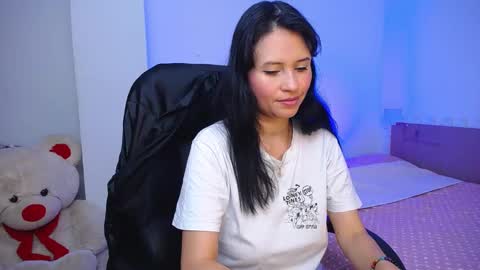 elena online show from 13, 2, 2025