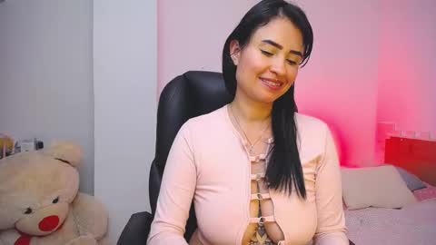 elena online show from 19, 2, 2025